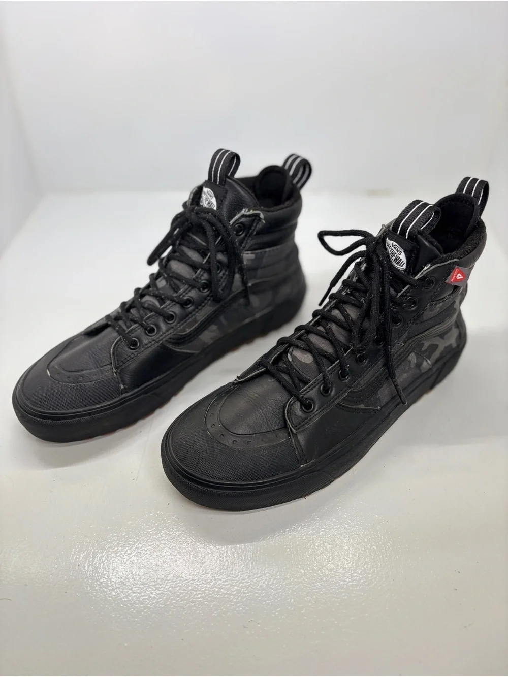 Vans Sk8-Hi MTE HEIQ Eco Dry Black Boots Men’s 11 Water Repellent